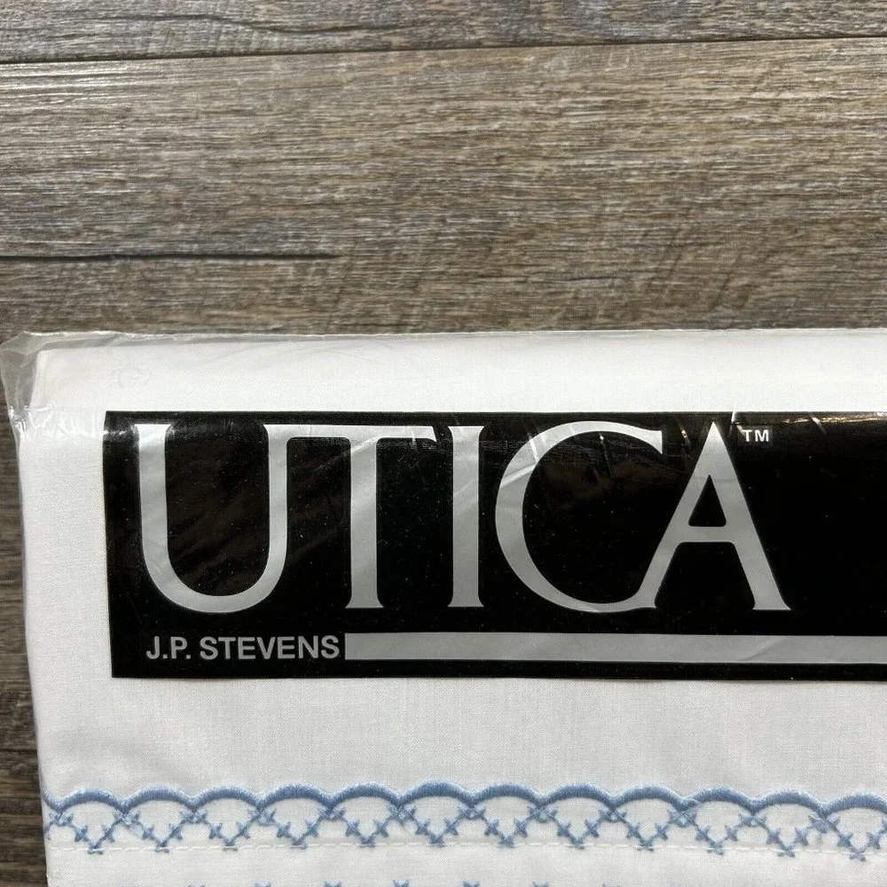 Vintage JP Stevens Utica Percale King Flat Sheet LITCHFIELD SAMPLER Cross Stitch